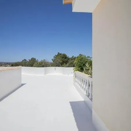 Flat In Da Luz With Sea View Villa